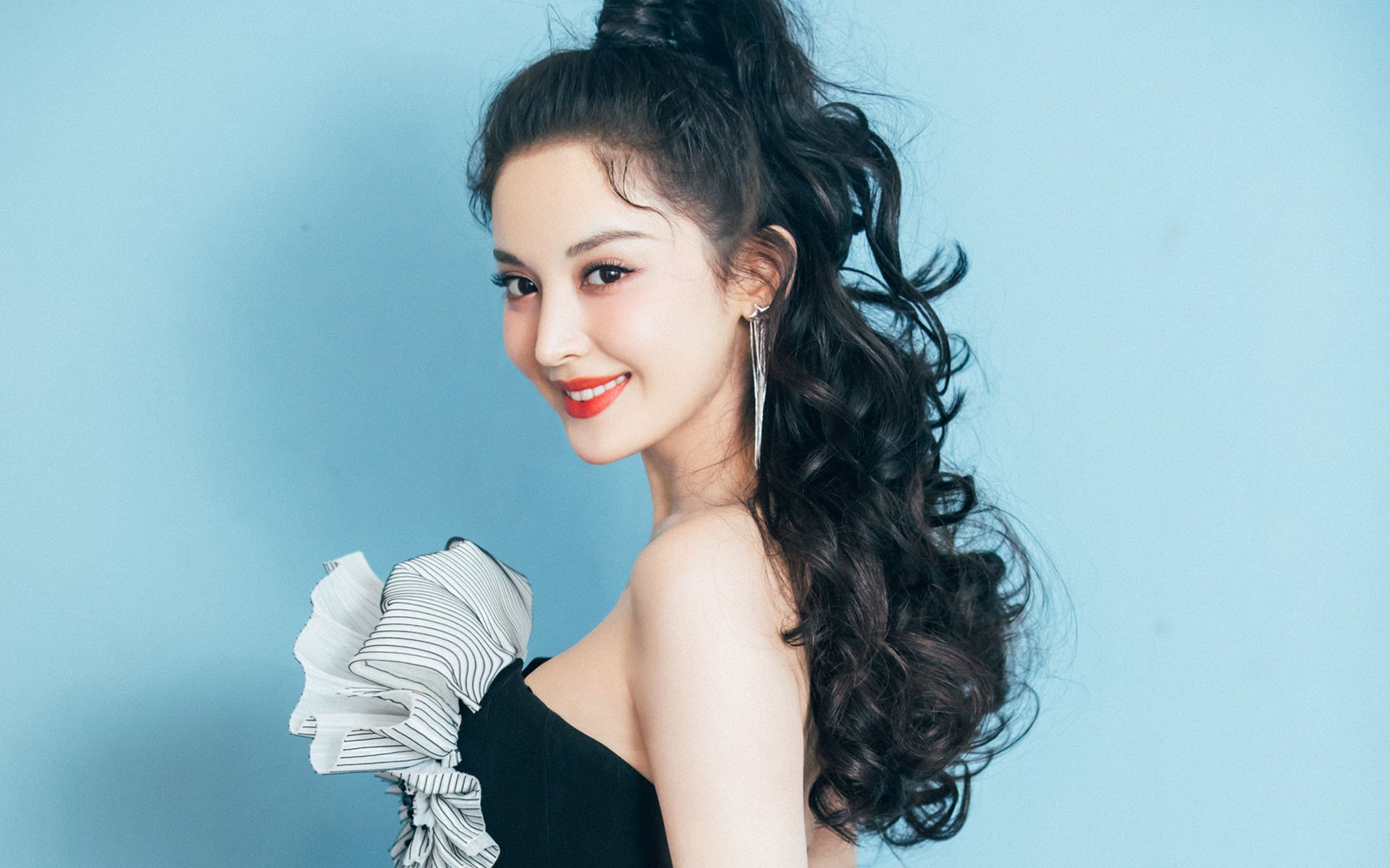 乐鱼体育(中国)官方网站-“华金·托比利亚的精准判断与敏捷防守，帮助美洲狮队稳固防线”