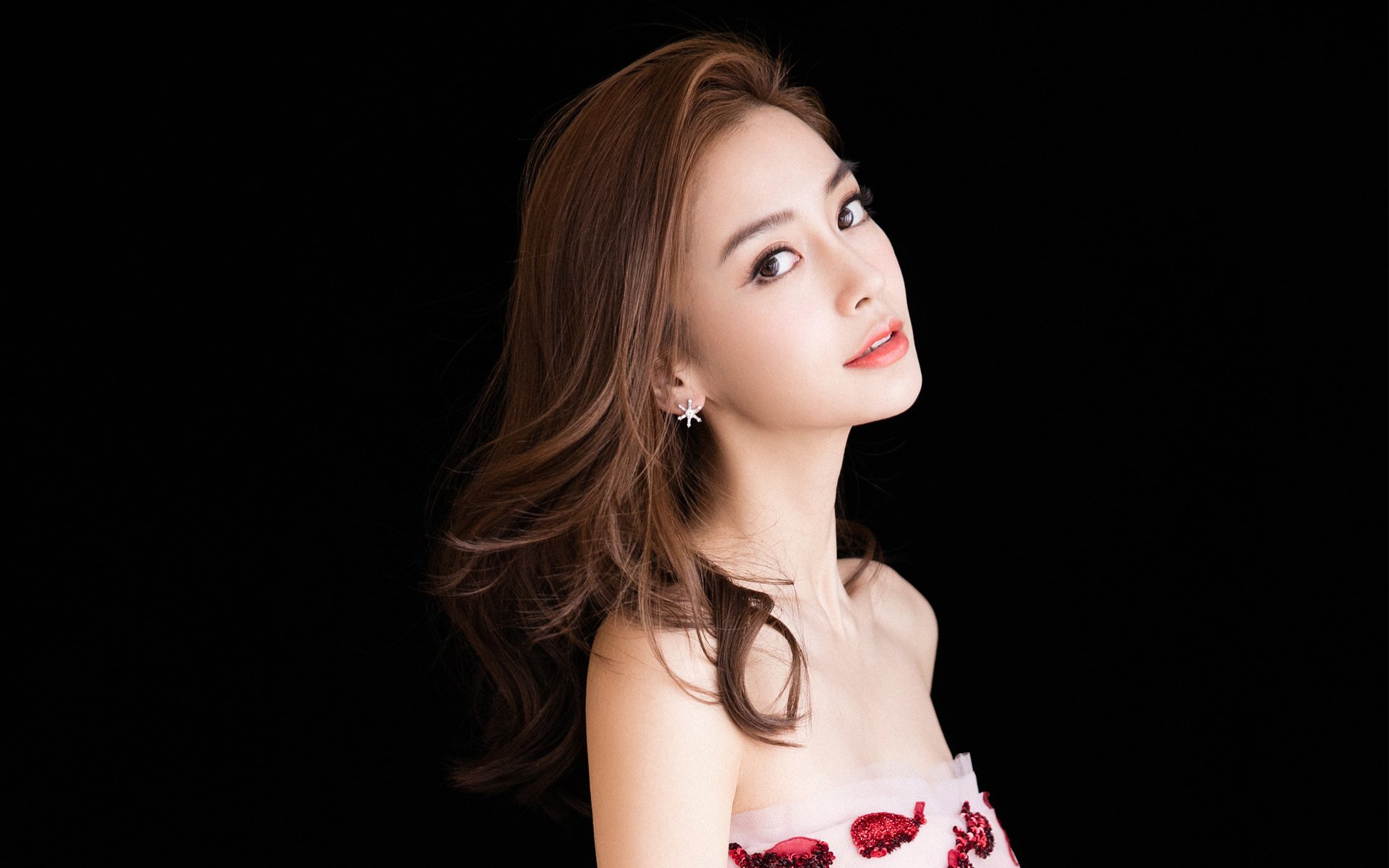 leyu乐鱼在线登录入口-格鲁吉亚女篮在欧洲锦标赛中表现亮眼，迈向国际一线舞台，格鲁吉亚女子联赛