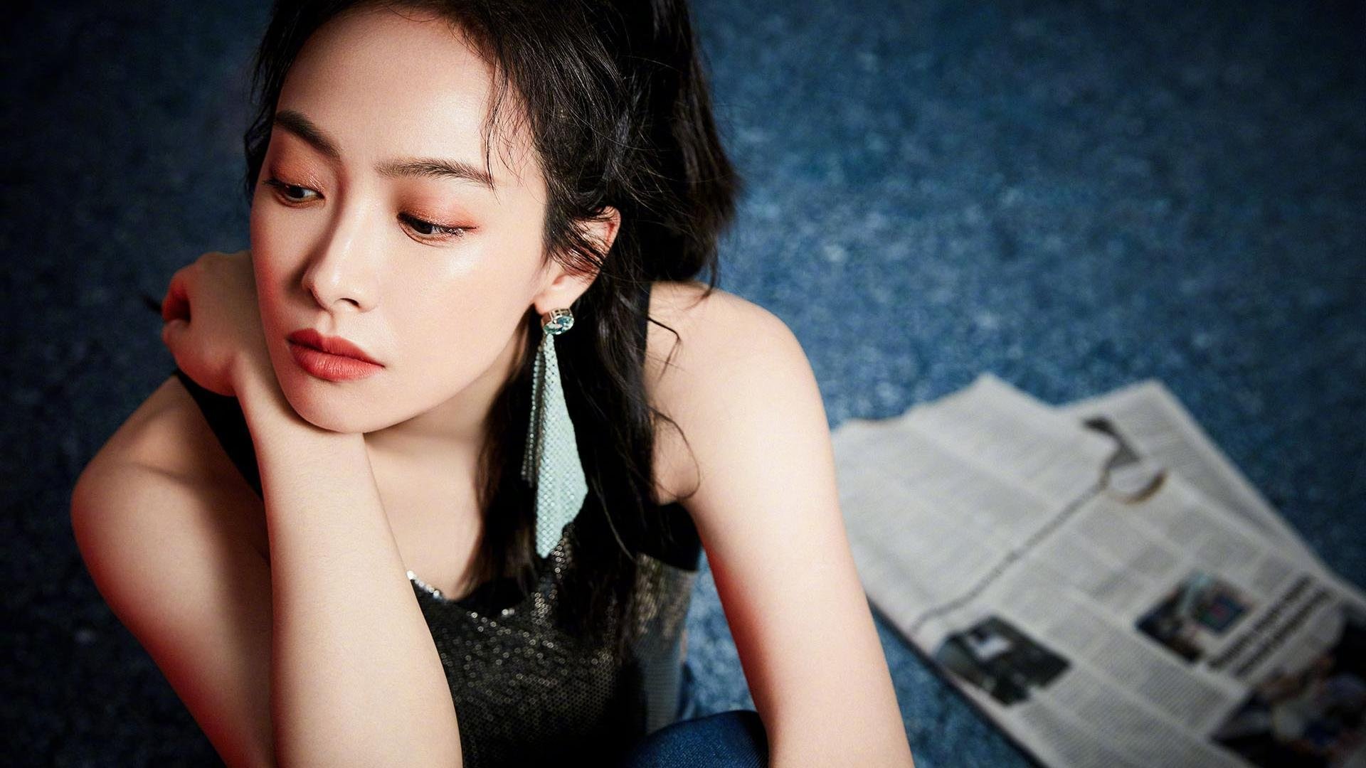 LEYU SPORTS中国官方网站-比赛中出现战术新尝试形成边中结合提升攻击威胁程度